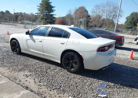2016 Dodge Charger Sxt z USA, uszkodzony, nr VIN 2C3CDXHG7GH186903